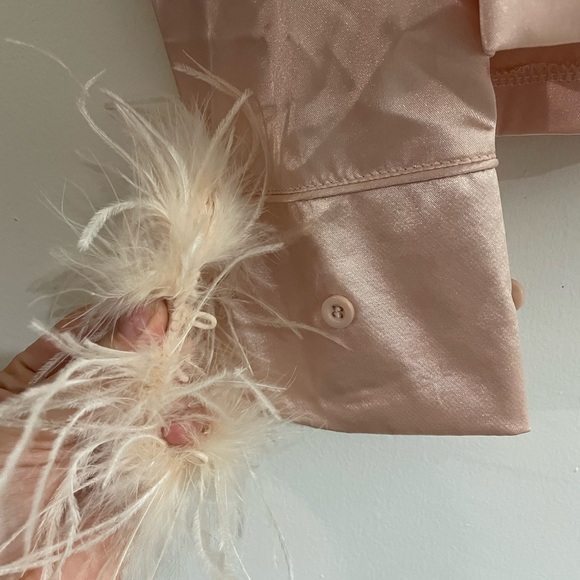 Feather wrist silk shirt - Picture 6 of 6